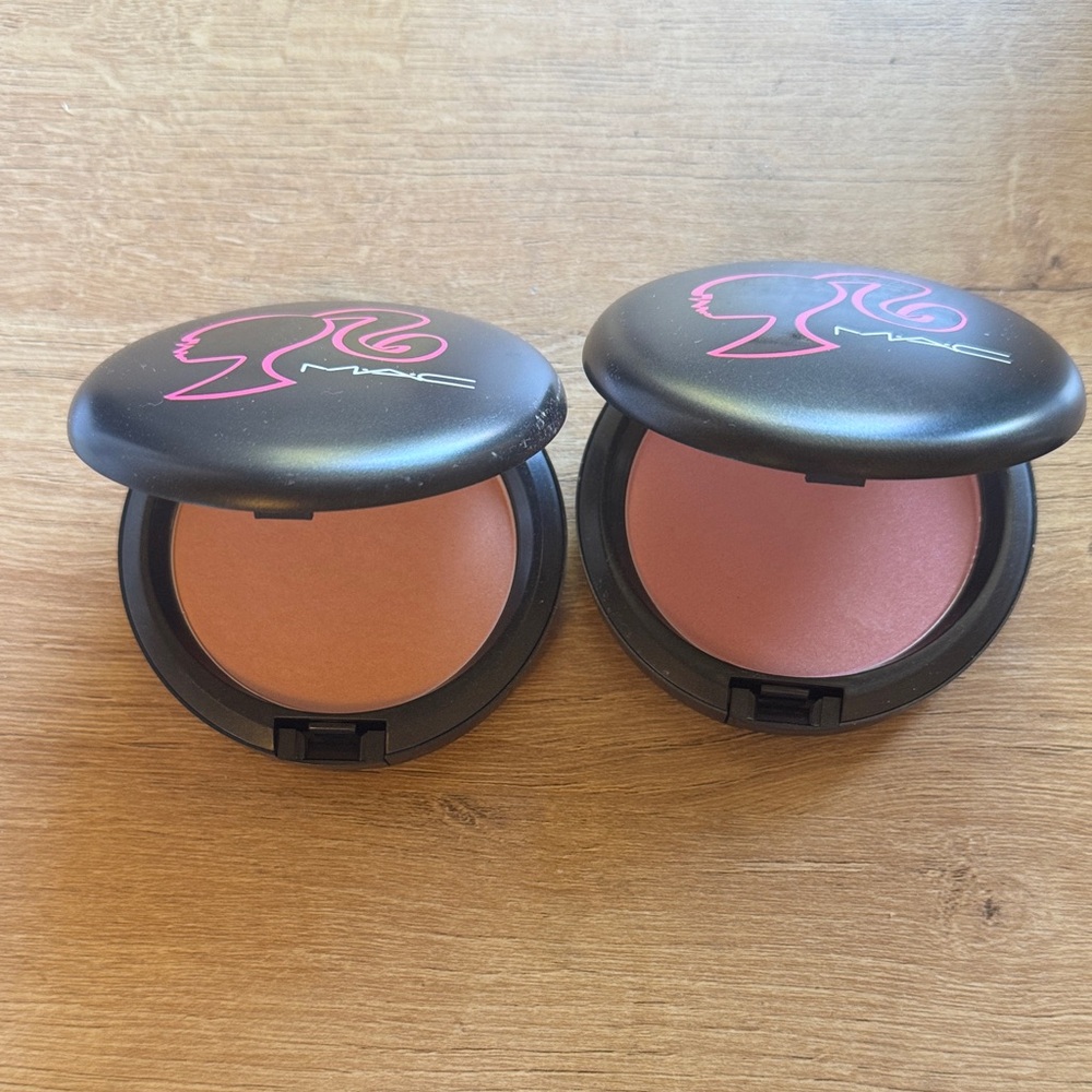 Barbie Loves MAC, MAC Cosmetics Blush Set- Pearl Blossom & Pearl Sunshine